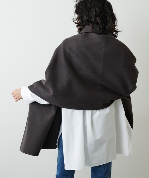 Whim Gazette(ウィムガゼット)の「リバーケープ(その他アウター・レディース・ライトグレー/ダークブラウン・FREE)」の11枚目の写真