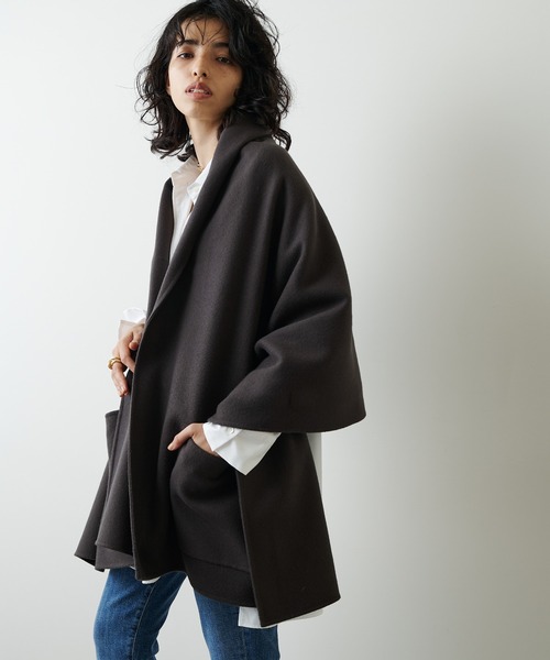 Whim Gazette(ウィムガゼット)の「リバーケープ(その他アウター・レディース・ライトグレー/ダークブラウン・FREE)」の16枚目の写真