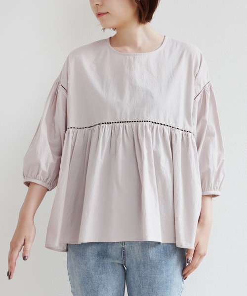andme（アンドミー）の「コットンワッシャーボリューム袖ハシゴレースブラウス（シャツ/ブラウス・レディース・チャコールグレー/オフホワイト/ピンク系その他/グレイッシュベージュ・M）」の22枚目の写真