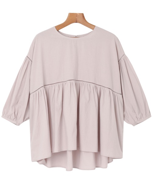 andme（アンドミー）の「コットンワッシャーボリューム袖ハシゴレースブラウス（シャツ/ブラウス・レディース・チャコールグレー/オフホワイト/ピンク系その他/グレイッシュベージュ・M）」の8枚目の写真