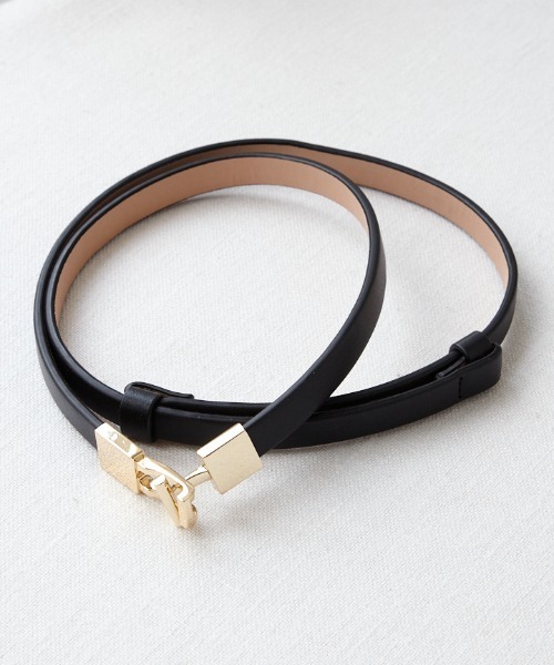 AIMER（エメ）の「スクエアバックルスライド式ベルト（ベルト・レディース・ダークグレー/グレイッシュベージュ/ブラック・FREE）」の6枚目の写真