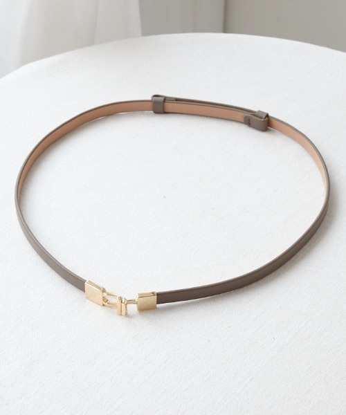 AIMER（エメ）の「スクエアバックルスライド式ベルト（ベルト・レディース・ダークグレー/グレイッシュベージュ/ブラック・FREE）」の11枚目の写真