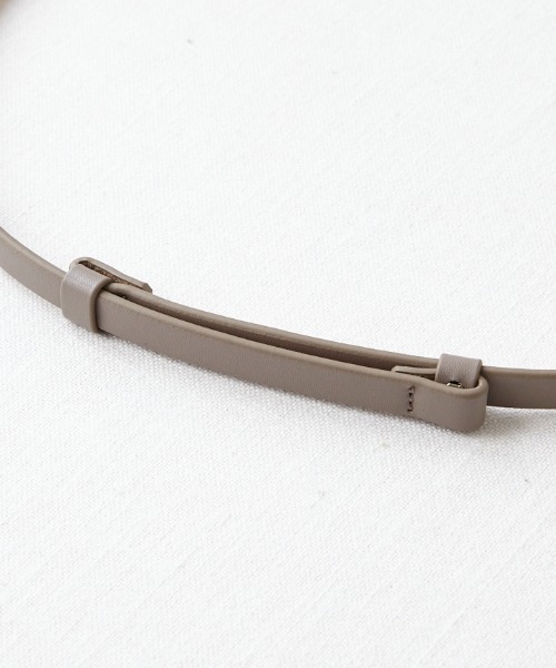 AIMER（エメ）の「スクエアバックルスライド式ベルト（ベルト・レディース・ダークグレー/グレイッシュベージュ/ブラック・FREE）」の13枚目の写真