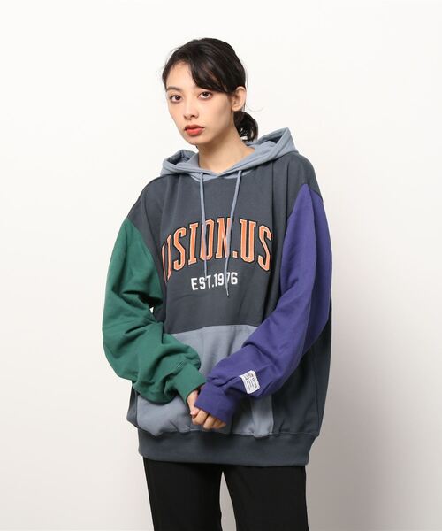 VISION STREET WEAR(ヴィジョンストリートウェア)の「VISION STREET WEAR/ヴィジョンストリートウェア ビッグシルエット ベロアワッペン カレッジ ロゴ スウェット パーカー(パーカー・メンズ・チャコールグレー/パープル/オートミール/グレー系その他・LL/M/L)」の18枚目の写真