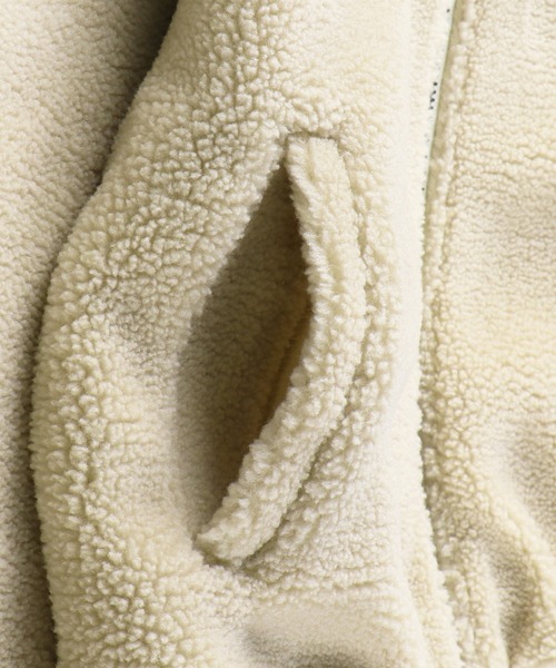 BRANSHES（ブランシェス）の「ノーカラーボアブルゾン（ブルゾン・キッズ・ブラウン/ピンクベージュ/アイボリー・90cm/110cm/100cm/120cm/130cm/140cm/150cm）」の4枚目の写真