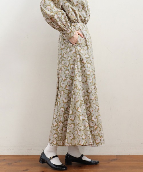 fig London(フィグロンドン)の「ROSE mermaid SK(スカート・レディース・ダークブラウン/グリーン・FREE)」の8枚目の写真