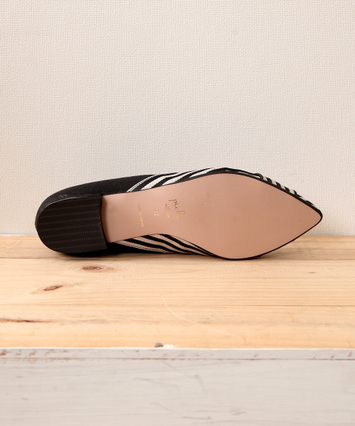 PICHE ABAHOUSE(ピシェ アバハウス)の「【美人百花 2015年05月号】ボーダーポインテッドパンプス(パンプス・レディース・ブラック/ライトブルー/イエロー/ピンク・38/36/37/35/39/40/34)」の8枚目の写真