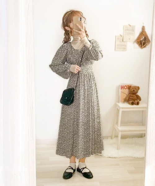 Web限定item 花柄長袖プリーツワンピース ワンピース Archives アルシーヴ のファッション通販 Zozotown