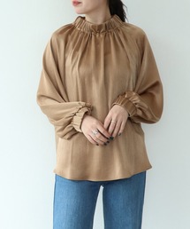 TITE IN THE STORE | サテンゴムシャーリングハイネックブラウス(シャツ/ブラウス)