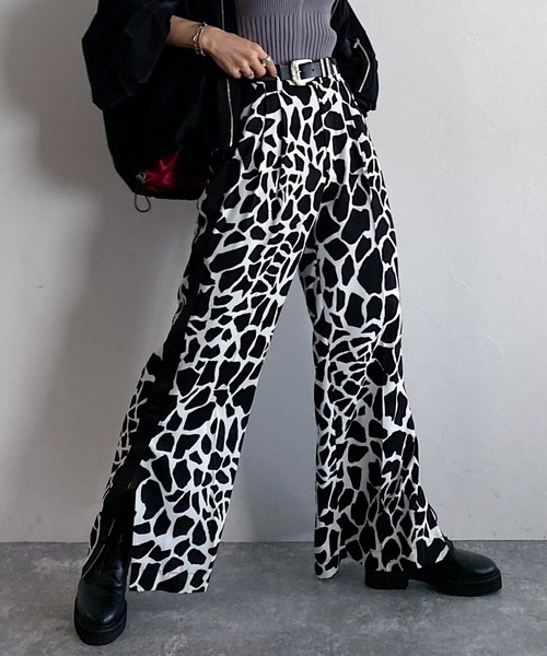 PAGEBOY（ページボーイ）の「CORE / ドレスラインワイドパンツ（その他パンツ・レディース・ホワイト系その他/ブラック/チャコールグレー・SMALL/MEDIUM）」の16枚目の写真