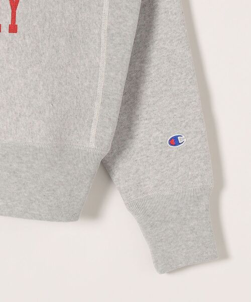 Champion（チャンピオン）の「Champion:〈ウォッシャブル〉リバースウィーブ クルーネック カレッジ ロゴ スウェット（スウェット・レディース・ナチュラル/ライトグレー・ONE SIZE）」の6枚目の写真