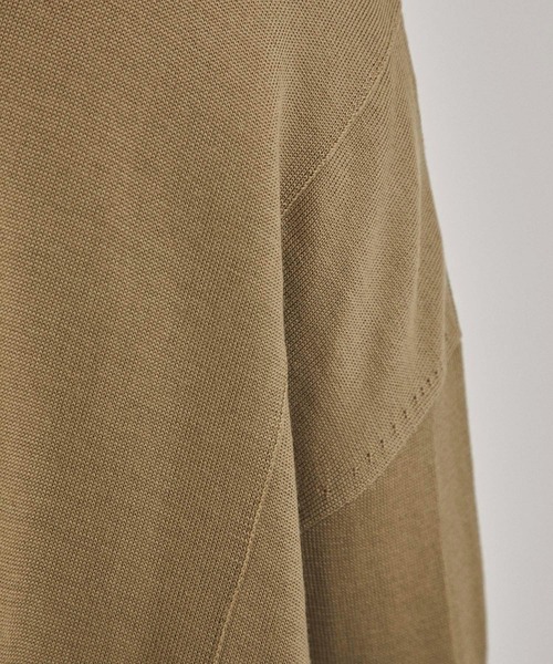 A + TOKYO（エープラストウキョウ）の「タートルネックポンチョニット（ニット/セーター・レディース・ベージュ/グレー・FREE）」の15枚目の写真