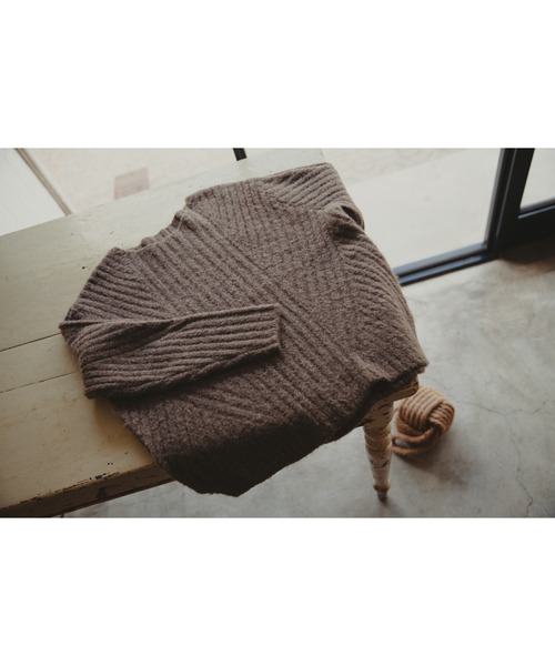 Kari & lili（カウリアンドリィリィ）の「ウール混ニットプルオーバー（ニット/セーター・レディース・ブルー/ベージュ/ブラウン/ブラック・FREE）」の15枚目の写真