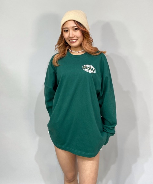 RVCA（ルーカ）の「RVCA/ルーカ  ビッグシルエット   バックプリントロンT/ロングスリーブTEE   BC043-056（Tシャツ/カットソー・レディース・ブラック/グリーン/ホワイト・XS/M/S）」の17枚目の写真