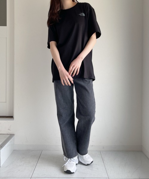 THE NORTH FACE（ザノースフェイス）の「THE NORTH FACE(ザ ノース フェイス)/COTTON LOGO S/S R/TEE/コットン バックロゴ Tシャツ（Tシャツ/カットソー・レディース・ホワイト/ブラック/アイボリー/チャコールグレー・M/L/XL/XXL/S）」の19枚目の写真