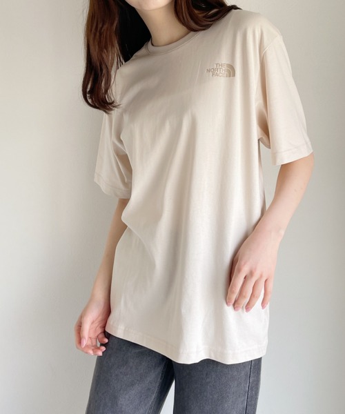 THE NORTH FACE（ザノースフェイス）の「THE NORTH FACE(ザ ノース フェイス)/COTTON LOGO S/S R/TEE/コットン バックロゴ Tシャツ（Tシャツ/カットソー・レディース・ホワイト/ブラック/アイボリー/チャコールグレー・M/L/XL/XXL/S）」の11枚目の写真