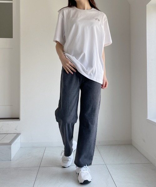 THE NORTH FACE（ザノースフェイス）の「THE NORTH FACE(ザ ノース フェイス)/COTTON LOGO S/S R/TEE/コットン バックロゴ Tシャツ（Tシャツ/カットソー・レディース・ホワイト/ブラック/アイボリー/チャコールグレー・M/L/XL/XXL/S）」の7枚目の写真