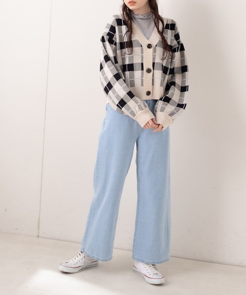 OLIVE des OLIVE（オリーブデオリーブ）の「タータンチェックVネックカーディガン（カーディガン/ボレロ・レディース・オフホワイト/サックスブルー/ピンク・FREE）」の4枚目の写真