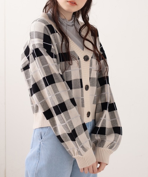 OLIVE des OLIVE（オリーブデオリーブ）の「タータンチェックVネックカーディガン（カーディガン/ボレロ・レディース・オフホワイト/サックスブルー/ピンク・FREE）」の7枚目の写真