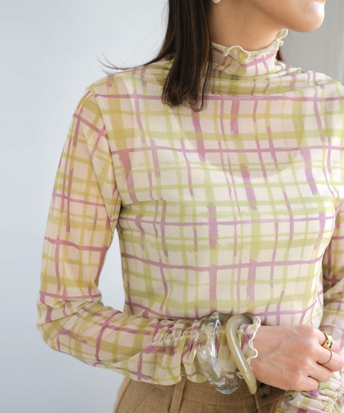 ＡＮＤＪ（アンドジェイ）の「水彩チェック柄パワーメッシュシアートップス（Tシャツ/カットソー・レディース・グリーン/ライム・M）」の7枚目の写真