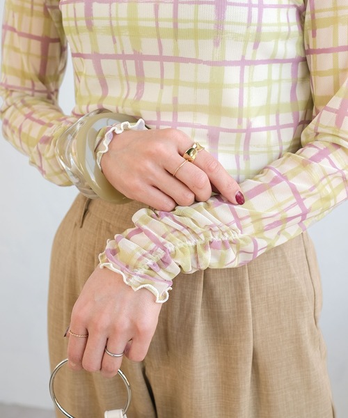 ＡＮＤＪ（アンドジェイ）の「水彩チェック柄パワーメッシュシアートップス（Tシャツ/カットソー・レディース・グリーン/ライム・M）」の9枚目の写真