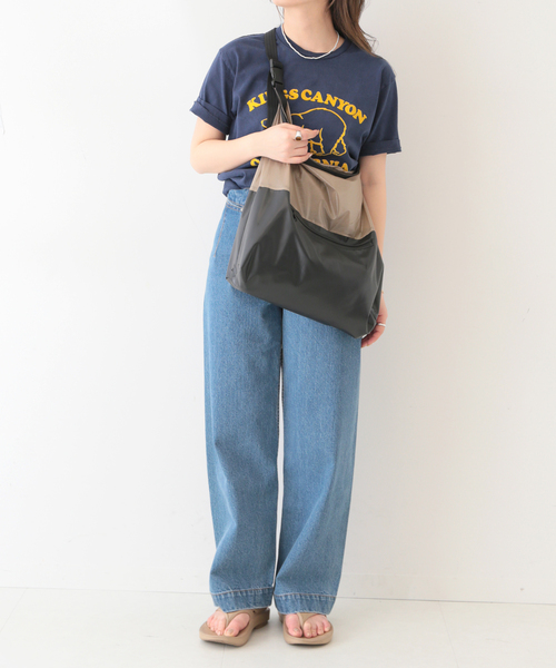 SLOBE IENA（スローブイエナ）の「【MEYAME / メヤメ】SLOBE別注 BRIGHT ROLL ショルダーバッグ◆（ショルダーバッグ・レディース・ベージュ/ブルー・FREE）」の4枚目の写真