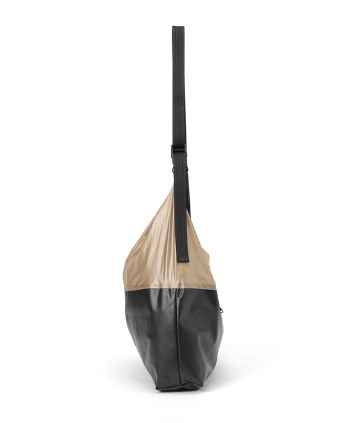 SLOBE IENA（スローブイエナ）の「【MEYAME / メヤメ】SLOBE別注 BRIGHT ROLL ショルダーバッグ◆（ショルダーバッグ・レディース・ベージュ/ブルー・FREE）」の13枚目の写真