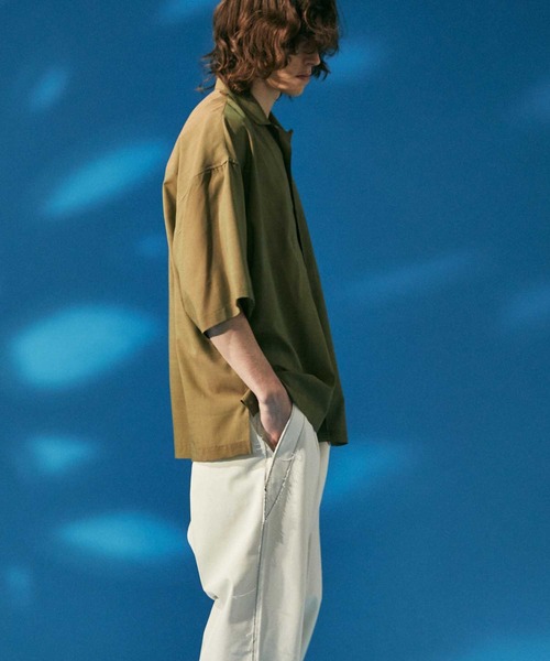 MAISON SPECIAL（メゾンスペシャル）の「《ユニセックスアイテム》SUPER120Sウールプライムオーバーオープンカラーショートスリーブシャツ 【MAISON SPECIAL/メゾンスペシャル】（シャツ/ブラウス・メンズ・カーキ/グレー/ブラック・0/1/2）」の13枚目の写真