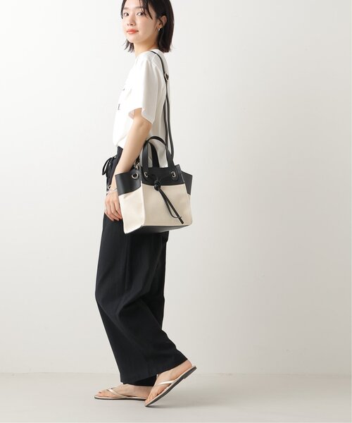 frames RAY CASSIN（フレームスレイカズン）の「キャンバス切替軽量バッグ（トートバッグ・レディース・グレイッシュベージュ/ブラック・FREE）」の7枚目の写真