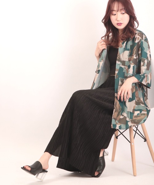 Naive magic(ナイーブマジック)の「とろみシルクタッチ総柄ヴィンテージ半袖ルーズシャツ(シャツ/ブラウス・メンズ・ホワイト/ライトグレー/ブラック/ブラウン/グレー/グリーン/アイボリー/その他/ホワイト系その他/ブラック系その他・M/L)」の15枚目の写真