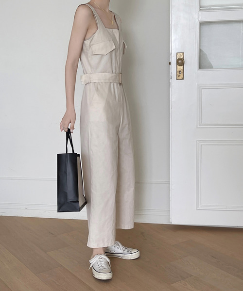 emi+（エミプラス）の「ウエストベルトサロペット（サロペット/オーバーオール・レディース・ベージュ/ネイビー・S/M）」の10枚目の写真