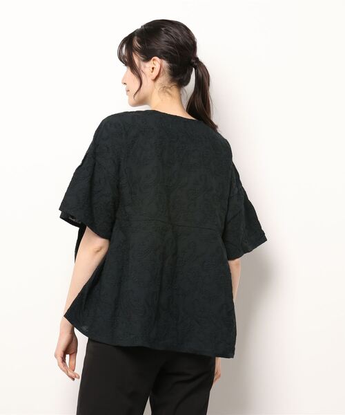 PICCIN（ピッチン）の「ペイズリーエンブロイダリーフレアブラウス（シャツ/ブラウス・レディース・ブラック/オフホワイト・M）」の4枚目の写真