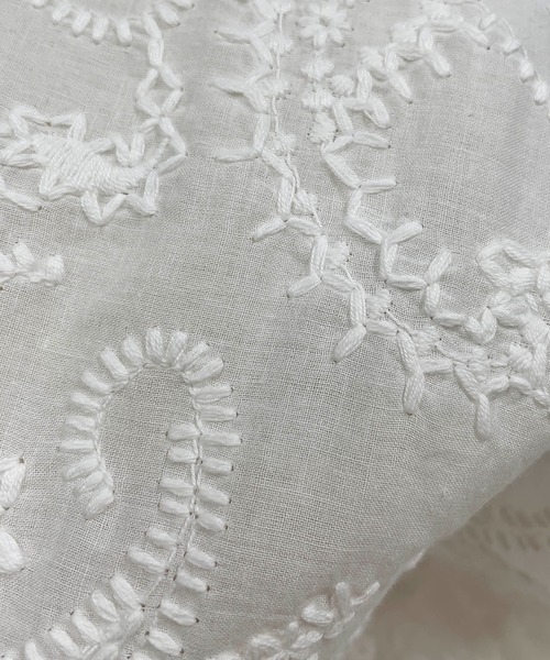 PICCIN（ピッチン）の「ペイズリーエンブロイダリーフレアブラウス（シャツ/ブラウス・レディース・ブラック/オフホワイト・M）」の13枚目の写真