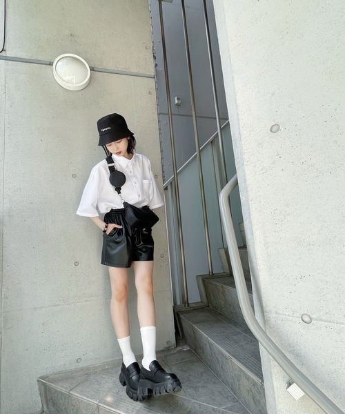 Figments（フィグメンツ）の「合皮ショートパンツ（その他パンツ・レディース・オフホワイト/ブラック・FREE）」の13枚目の写真