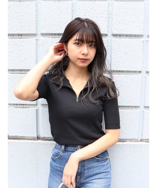 MURUA（ムルーア）の「ハーフジップタイトテレコトップス（ポロシャツ・レディース・ホワイト/ブラック/グリーン・FREE）」の5枚目の写真