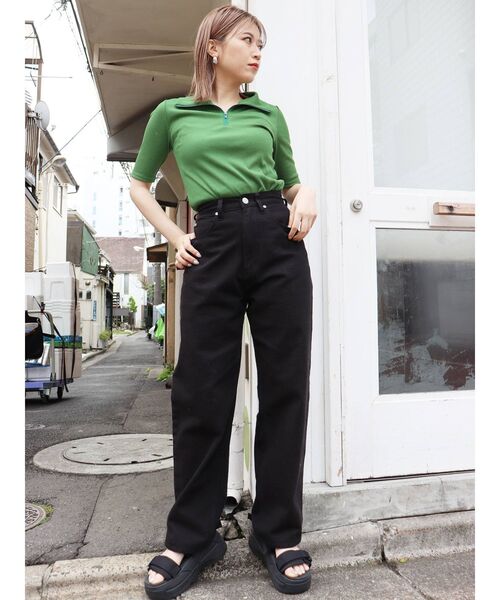 MURUA（ムルーア）の「ハーフジップタイトテレコトップス（ポロシャツ・レディース・ホワイト/ブラック/グリーン・FREE）」の12枚目の写真