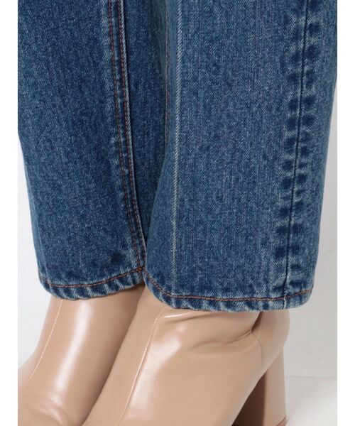 LAGUNAMOON(ラグナムーン)の「ウエストアシンメトリーデニムパンツ(デニムパンツ・レディース・ブルー/インディゴブルー・SMALL/MEDIUM)」の18枚目の写真