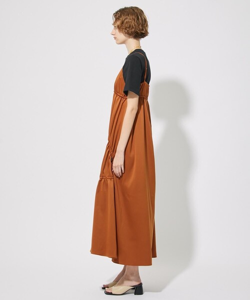 CITY TOKYO（シティトウキョウ）の「ドロストギャザーキャミワンピース（ワンピース・レディース・ブラウン/ブルー/ブラック・2/1）」の7枚目の写真