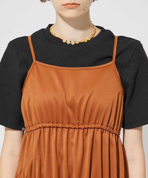 CITY TOKYO（シティトウキョウ）の「ドロストギャザーキャミワンピース（ワンピース・レディース・ブラウン/ブルー/ブラック・2/1）」の9枚目の写真