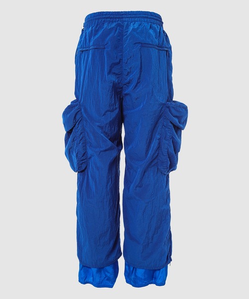 SUNNEI（スンネイ）の「DOUBLE ELASTIC CARGO PANTS（その他パンツ・メンズ・ブルー/ブラウン・M/L）」の3枚目の写真