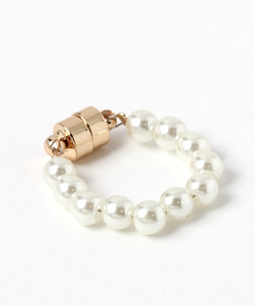 LEPSIM(レプシィム)の「アソートフープマグネットイヤリング 135923(イヤリング・レディース・ホワイト/ゴールド/シルバー/ホワイト系その他・ONE SIZE)」の5枚目の写真