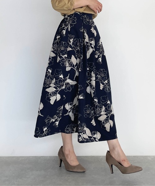 PICCIN（ピッチン）の「フラワーフレアスカート（スカート・レディース・ブラック/ネイビー・M）」の4枚目の写真