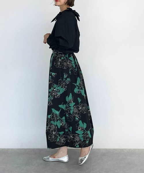 PICCIN（ピッチン）の「フラワーフレアスカート（スカート・レディース・ブラック/ネイビー・M）」の3枚目の写真