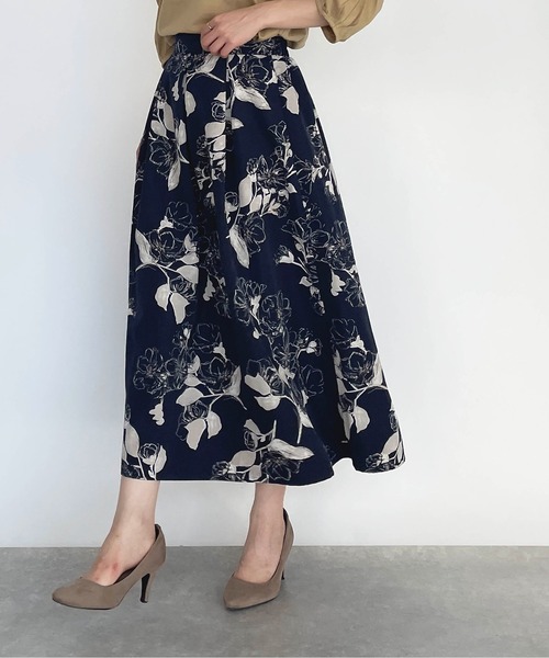 PICCIN（ピッチン）の「フラワーフレアスカート（スカート・レディース・ブラック/ネイビー・M）」の17枚目の写真