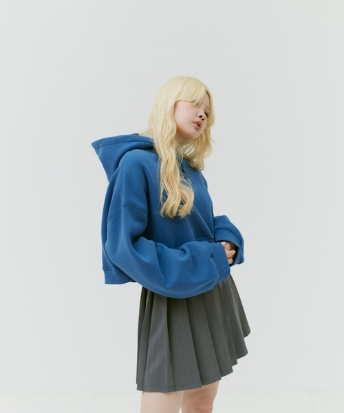 17HR(セブンティーンアワーズ)の「ボリュームスリーブショートパーカー(パーカー・レディース・ホワイト/ブルー/ブラック・FREE)」の12枚目の写真