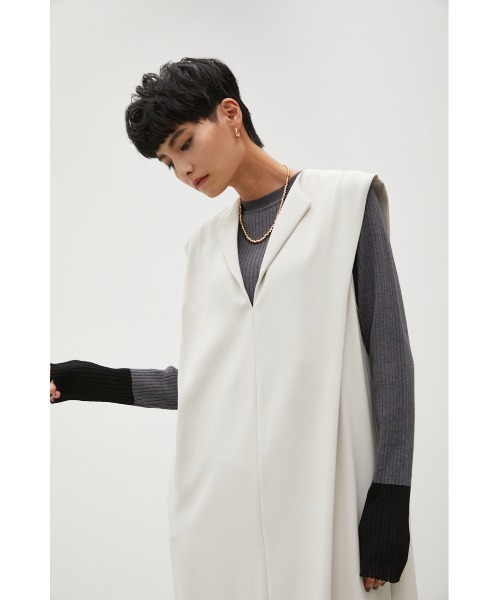 crie conforto（クリーコンフォルト）の「ショルダータックジャンスカ（ジャンパースカート・レディース・アイボリー/ブラック・SMALL/MEDIUM）」の22枚目の写真