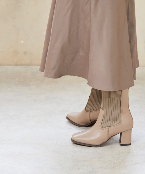 menue(メヌエ)の「スクエアトゥリブニットチャンキーヒールブーツ(ブーツ・レディース・ブラック/ベージュ・LL/3L/S/M/L/XS)」の16枚目の写真