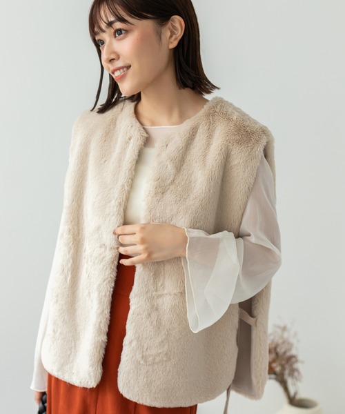 Edit Sheen(エディットシーン)の「フェイクファーベスト(ベスト・レディース・モカ/グレイッシュベージュ・M)」の14枚目の写真