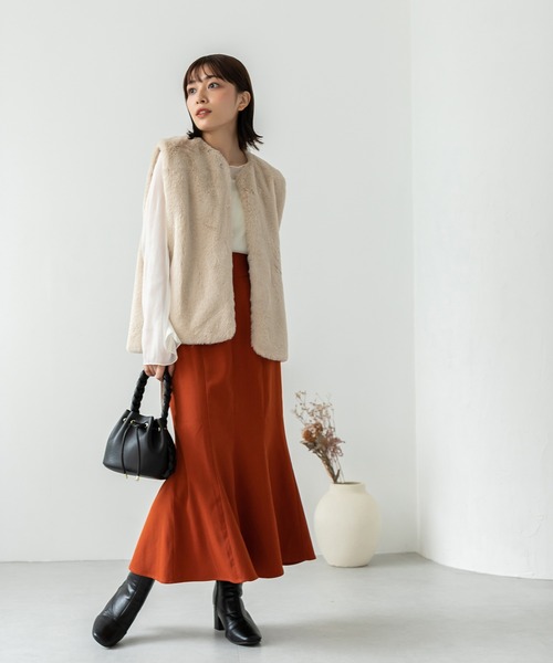 Edit Sheen(エディットシーン)の「フェイクファーベスト(ベスト・レディース・モカ/グレイッシュベージュ・M)」の6枚目の写真