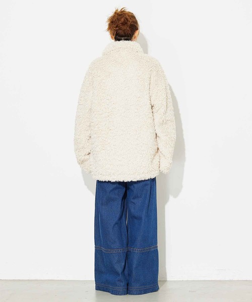 X-girl(エックスガール)の「CURLY BOA JACKET(その他アウター・レディース・ライトブルー/ブラック/ホワイト・M/S)」の6枚目の写真